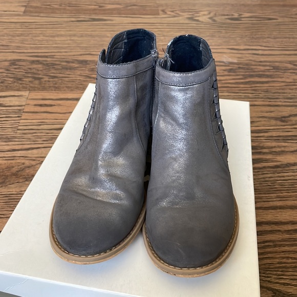 Pewter side zip booties - Picture 2 of 4